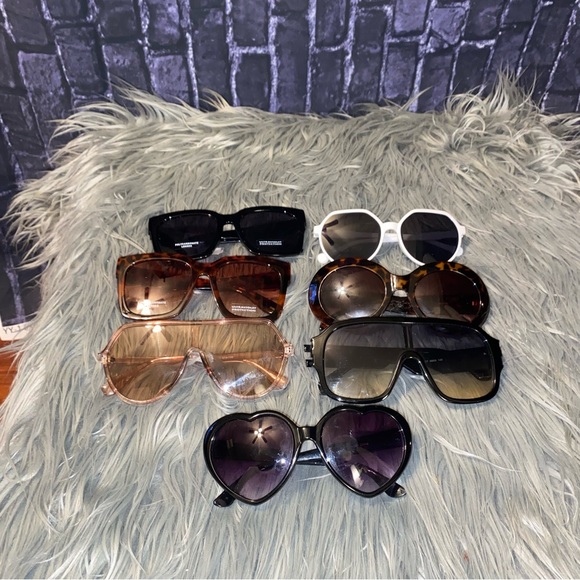7 Pairs of FASHION SUNGLASSES 2 NWTs 5 GUC Aviators/Heart/Round BUNDLE - Picture 13 of 13